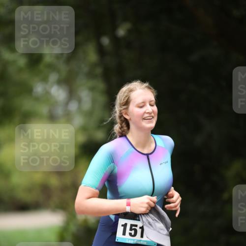 30.08.2026 - Elbe Triathlon Hamburg Antke Förster http://msf.ph/oto/10105448 30.08.2026 12:04:30 Laufen 151 meine-sportfotos.de