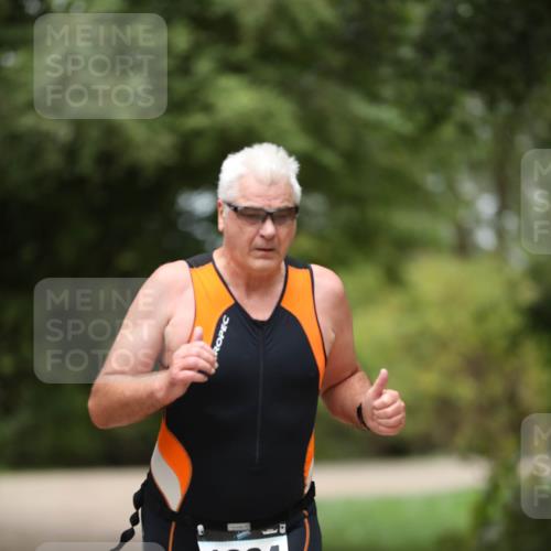 30.08.2026 - Elbe Triathlon Hamburg Antke Förster http://msf.ph/oto/10105458 30.08.2026 12:04:33 Laufen 1364 meine-sportfotos.de