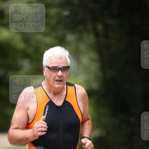 30.08.2026 - Elbe Triathlon Hamburg Antke Förster http://msf.ph/oto/10105460 30.08.2026 12:04:34 Laufen 1364 meine-sportfotos.de