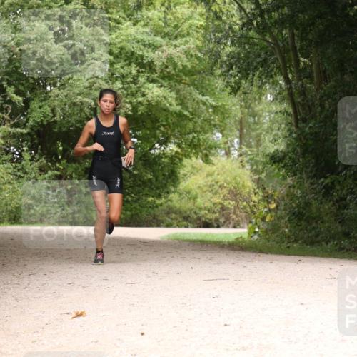 30.08.2026 - Elbe Triathlon Hamburg Antke Förster http://msf.ph/oto/10105463 30.08.2026 12:10:59 Laufen  meine-sportfotos.de