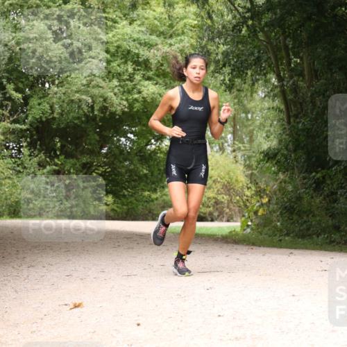 30.08.2026 - Elbe Triathlon Hamburg Antke Förster http://msf.ph/oto/10105467 30.08.2026 12:11:00 Laufen  meine-sportfotos.de