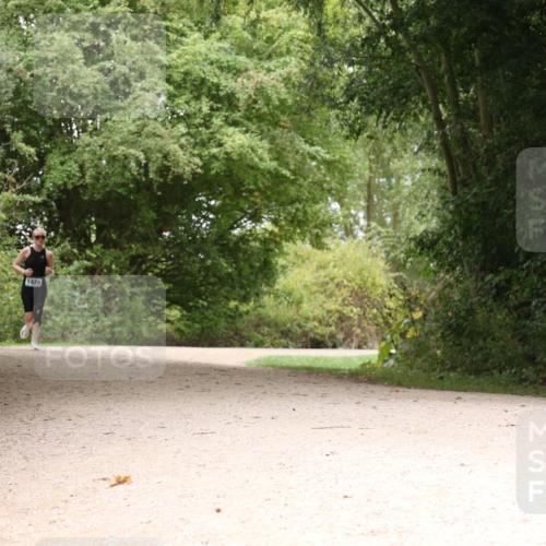 30.08.2026 - Elbe Triathlon Hamburg Antke Förster http://msf.ph/oto/10105491 30.08.2026 12:11:25 Laufen 1429 meine-sportfotos.de