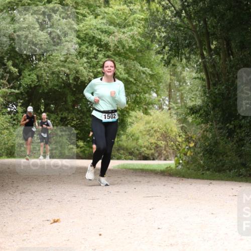 30.08.2026 - Elbe Triathlon Hamburg Antke Förster http://msf.ph/oto/10105509 30.08.2026 12:11:59 Laufen 1502 meine-sportfotos.de