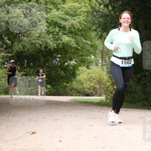 30.08.2026 - Elbe Triathlon Hamburg Antke Förster http://msf.ph/oto/10105513 30.08.2026 12:12:00 Laufen 1502 meine-sportfotos.de