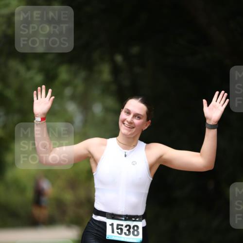 30.08.2026 - Elbe Triathlon Hamburg Antke Förster http://msf.ph/oto/10105514 30.08.2026 12:05:08 Laufen 1538 meine-sportfotos.de