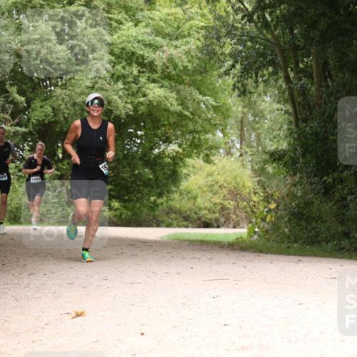30.08.2026 - Elbe Triathlon Hamburg Antke Förster http://msf.ph/oto/10105521 30.08.2026 12:12:04 Laufen 1469, 1485 meine-sportfotos.de
