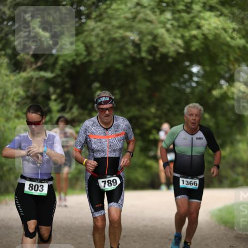 30.08.2026 - Elbe Triathlon Hamburg Antke Förster http://msf.ph/oto/10105522 30.08.2026 12:05:11 Laufen 803, 789, 1366 meine-sportfotos.de