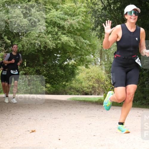 30.08.2026 - Elbe Triathlon Hamburg Antke Förster http://msf.ph/oto/10105527 30.08.2026 12:12:07 Laufen 1469, 1485 meine-sportfotos.de
