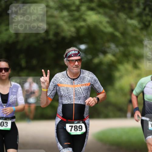 30.08.2026 - Elbe Triathlon Hamburg Antke Förster http://msf.ph/oto/10105528 30.08.2026 12:05:13 Laufen 03, 789 meine-sportfotos.de