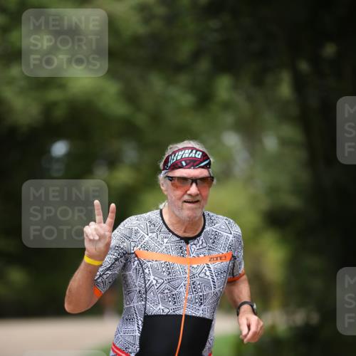 30.08.2026 - Elbe Triathlon Hamburg Antke Förster http://msf.ph/oto/10105532 30.08.2026 12:05:15 Laufen 789 meine-sportfotos.de