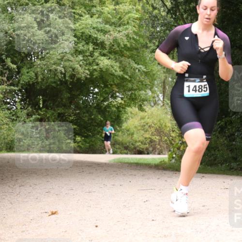 30.08.2026 - Elbe Triathlon Hamburg Antke Förster http://msf.ph/oto/10105543 30.08.2026 12:12:13 Laufen 1485 meine-sportfotos.de