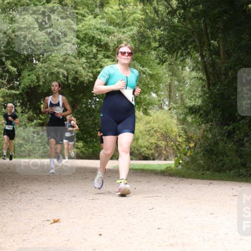 30.08.2026 - Elbe Triathlon Hamburg Antke Förster http://msf.ph/oto/10105551 30.08.2026 12:12:28 Laufen 1514 meine-sportfotos.de