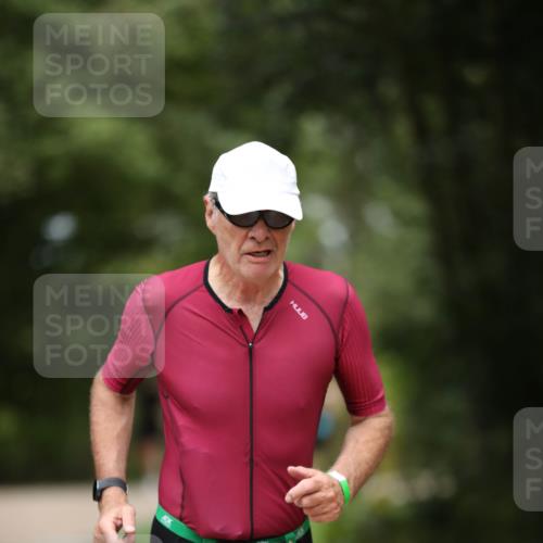 30.08.2026 - Elbe Triathlon Hamburg Antke Förster http://msf.ph/oto/10105554 30.08.2026 12:05:49 Laufen 1357 meine-sportfotos.de