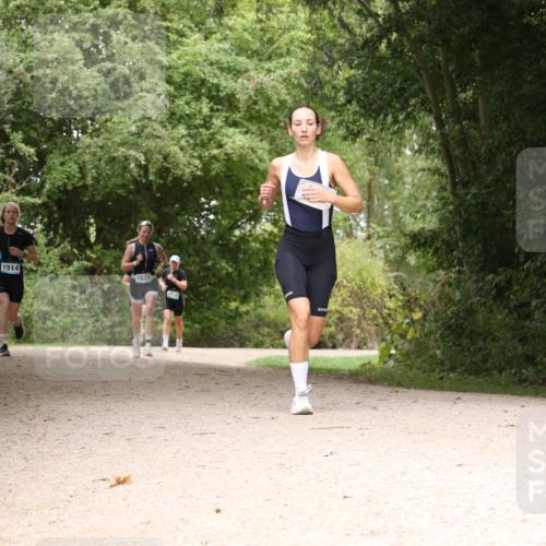 30.08.2026 - Elbe Triathlon Hamburg Antke Förster http://msf.ph/oto/10105559 30.08.2026 12:12:31 Laufen 1514, 1629 meine-sportfotos.de