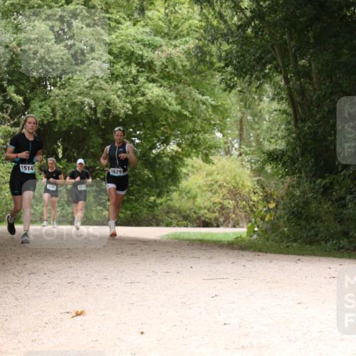 30.08.2026 - Elbe Triathlon Hamburg Antke Förster http://msf.ph/oto/10105563 30.08.2026 12:12:32 Laufen 1514, 1535, 1512, 1629, 15 meine-sportfotos.de