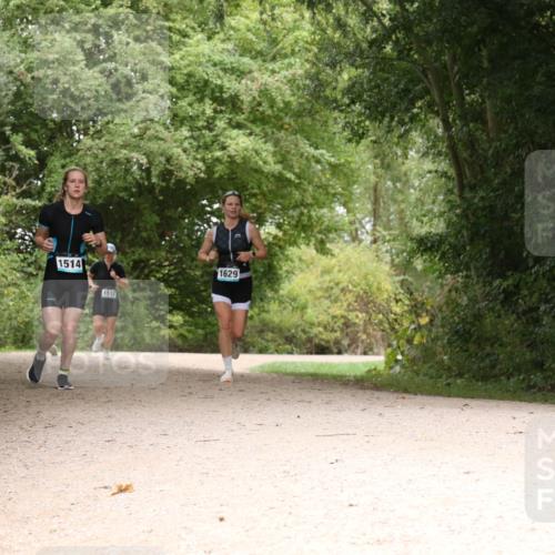 30.08.2026 - Elbe Triathlon Hamburg Antke Förster http://msf.ph/oto/10105567 30.08.2026 12:12:33 Laufen 1514, 1512, 1629 meine-sportfotos.de