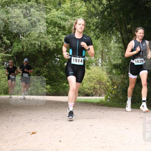 30.08.2026 - Elbe Triathlon Hamburg Antke Förster http://msf.ph/oto/10105571 30.08.2026 12:12:36 Laufen 1512, 1514, 1629 meine-sportfotos.de