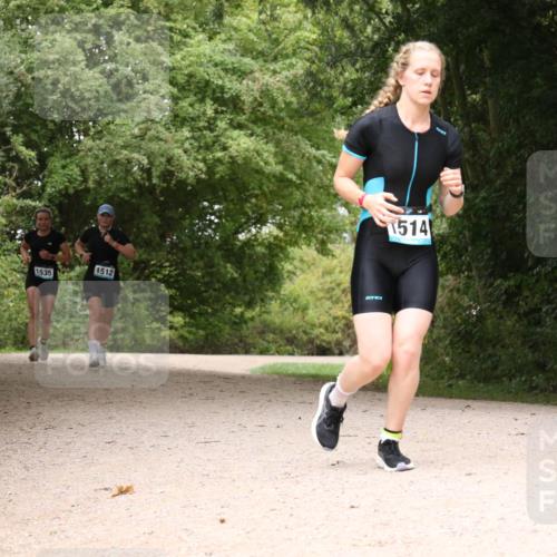 30.08.2026 - Elbe Triathlon Hamburg Antke Förster http://msf.ph/oto/10105573 30.08.2026 12:12:36 Laufen 1535, 1512, 1514, 1629 meine-sportfotos.de
