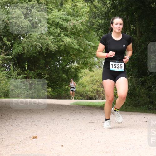 30.08.2026 - Elbe Triathlon Hamburg Antke Förster http://msf.ph/oto/10105585 30.08.2026 12:12:42 Laufen 1535 meine-sportfotos.de