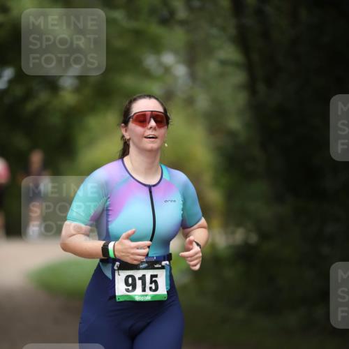 30.08.2026 - Elbe Triathlon Hamburg Antke Förster http://msf.ph/oto/10105588 30.08.2026 12:06:11 Laufen 915 meine-sportfotos.de