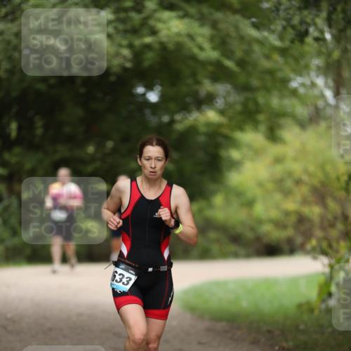 30.08.2026 - Elbe Triathlon Hamburg Antke Förster http://msf.ph/oto/10105594 30.08.2026 12:06:14 Laufen 633 meine-sportfotos.de