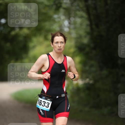 30.08.2026 - Elbe Triathlon Hamburg Antke Förster http://msf.ph/oto/10105598 30.08.2026 12:06:15 Laufen 1633 meine-sportfotos.de