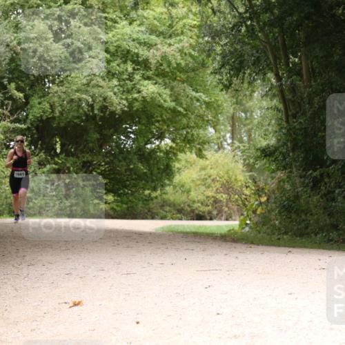 30.08.2026 - Elbe Triathlon Hamburg Antke Förster http://msf.ph/oto/10105609 30.08.2026 12:12:56 Laufen 1665 meine-sportfotos.de