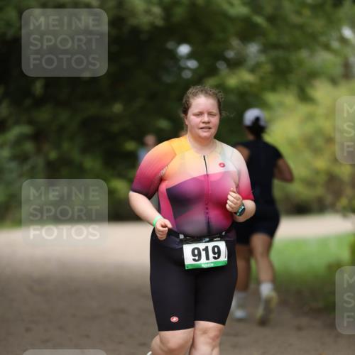 30.08.2026 - Elbe Triathlon Hamburg Antke Förster http://msf.ph/oto/10105618 30.08.2026 12:06:26 Laufen 919 meine-sportfotos.de