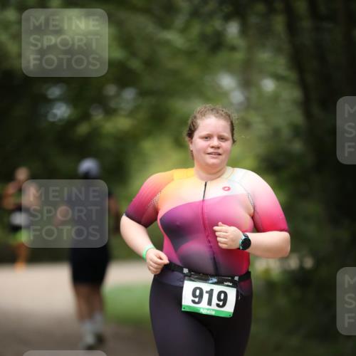 30.08.2026 - Elbe Triathlon Hamburg Antke Förster http://msf.ph/oto/10105620 30.08.2026 12:06:27 Laufen 919 meine-sportfotos.de