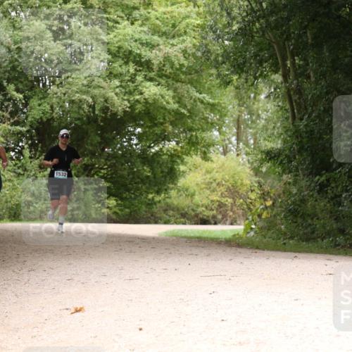 30.08.2026 - Elbe Triathlon Hamburg Antke Förster http://msf.ph/oto/10105631 30.08.2026 12:13:19 Laufen 1702, 1532 meine-sportfotos.de