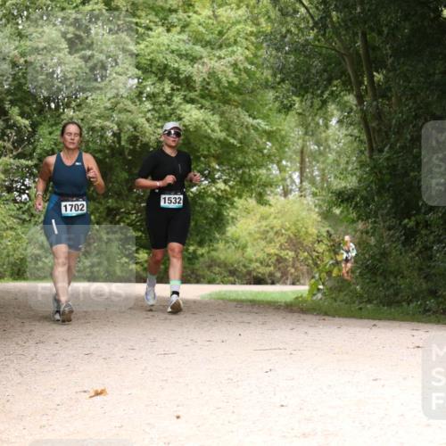 30.08.2026 - Elbe Triathlon Hamburg Antke Förster http://msf.ph/oto/10105637 30.08.2026 12:13:21 Laufen 1532, 1702 meine-sportfotos.de