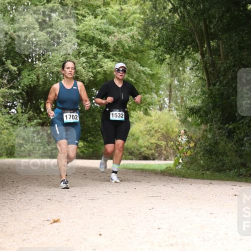 30.08.2026 - Elbe Triathlon Hamburg Antke Förster http://msf.ph/oto/10105639 30.08.2026 12:13:22 Laufen 1532, 1702 meine-sportfotos.de