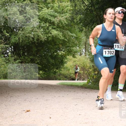 30.08.2026 - Elbe Triathlon Hamburg Antke Förster http://msf.ph/oto/10105645 30.08.2026 12:13:24 Laufen 1702, 1532 meine-sportfotos.de