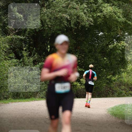 30.08.2026 - Elbe Triathlon Hamburg Antke Förster http://msf.ph/oto/10105658 30.08.2026 12:06:53 Laufen 1677 meine-sportfotos.de