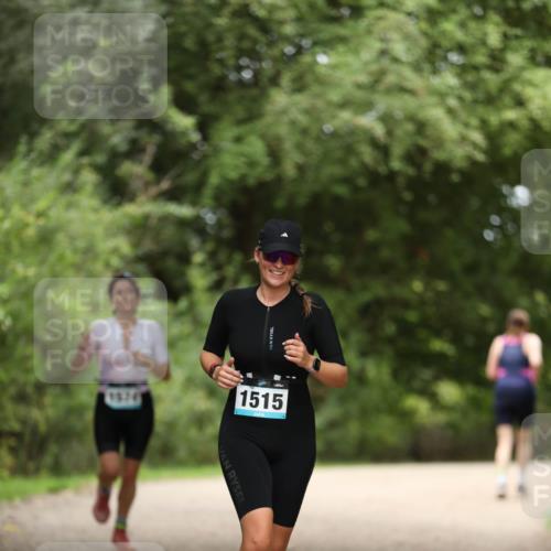 30.08.2026 - Elbe Triathlon Hamburg Antke Förster http://msf.ph/oto/10105670 30.08.2026 12:07:12 Laufen 1976, 1515 meine-sportfotos.de