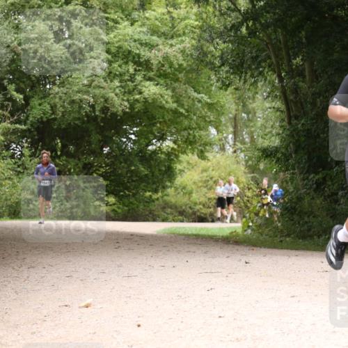 30.08.2026 - Elbe Triathlon Hamburg Antke Förster http://msf.ph/oto/10105711 30.08.2026 12:14:21 Laufen 1482 meine-sportfotos.de