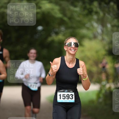 30.08.2026 - Elbe Triathlon Hamburg Antke Förster http://msf.ph/oto/10105718 30.08.2026 12:07:41 Laufen 1593, 2 meine-sportfotos.de