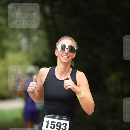 30.08.2026 - Elbe Triathlon Hamburg Antke Förster http://msf.ph/oto/10105722 30.08.2026 12:07:42 Laufen 1593 meine-sportfotos.de