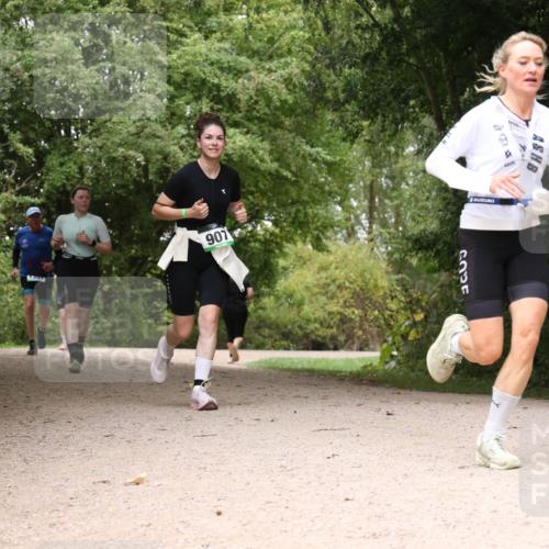 30.08.2026 - Elbe Triathlon Hamburg Antke Förster http://msf.ph/oto/10105735 30.08.2026 12:14:36 Laufen 907 meine-sportfotos.de