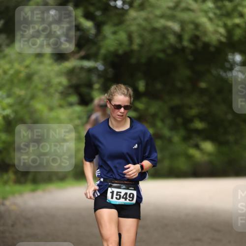 30.08.2026 - Elbe Triathlon Hamburg Antke Förster http://msf.ph/oto/10105736 30.08.2026 12:07:51 Laufen 1549 meine-sportfotos.de