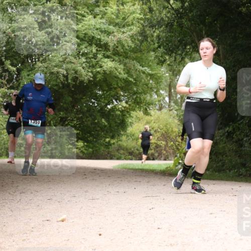 30.08.2026 - Elbe Triathlon Hamburg Antke Förster http://msf.ph/oto/10105747 30.08.2026 12:14:40 Laufen 149, 1357 meine-sportfotos.de