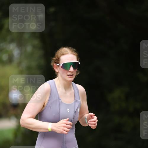 30.08.2026 - Elbe Triathlon Hamburg Antke Förster http://msf.ph/oto/10105752 30.08.2026 12:07:58 Laufen 16 meine-sportfotos.de
