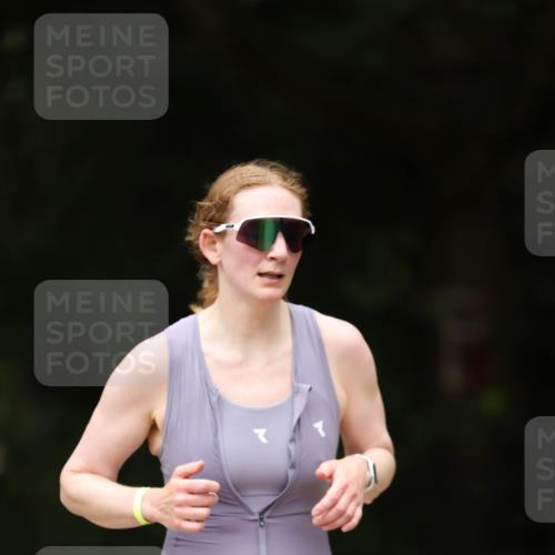 30.08.2026 - Elbe Triathlon Hamburg Antke Förster http://msf.ph/oto/10105754 30.08.2026 12:07:58 Laufen 162 meine-sportfotos.de