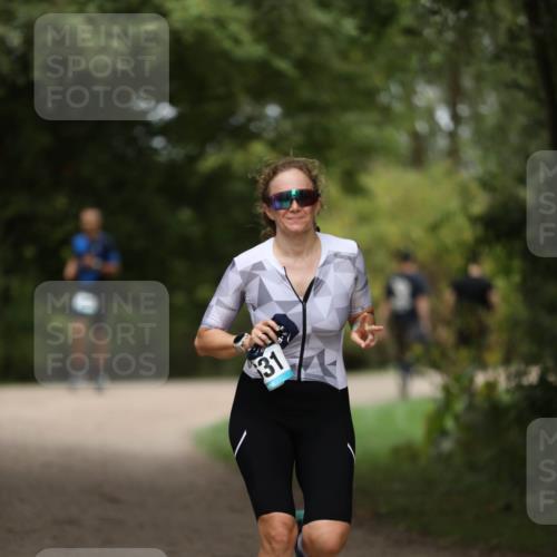 30.08.2026 - Elbe Triathlon Hamburg Antke Förster http://msf.ph/oto/10105774 30.08.2026 12:08:28 Laufen 31 meine-sportfotos.de