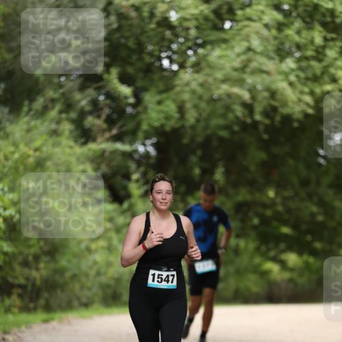30.08.2026 - Elbe Triathlon Hamburg Antke Förster http://msf.ph/oto/10105778 30.08.2026 12:08:34 Laufen 1547 meine-sportfotos.de