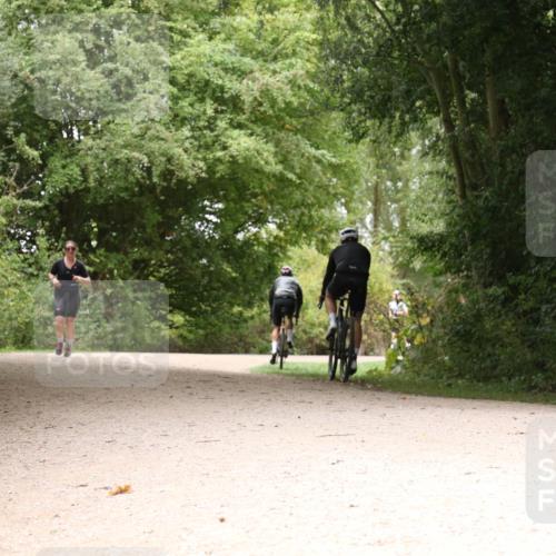 30.08.2026 - Elbe Triathlon Hamburg Antke Förster http://msf.ph/oto/10105789 30.08.2026 12:15:15 Laufen  meine-sportfotos.de