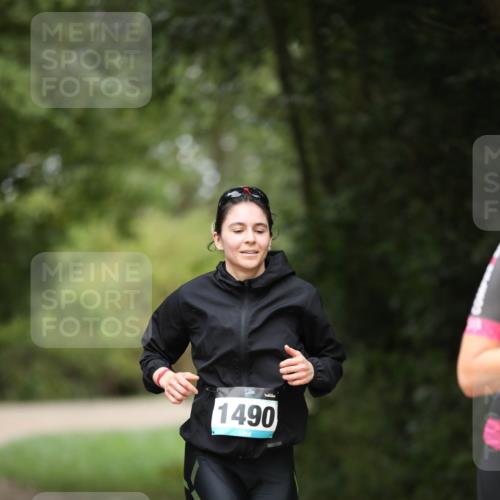 30.08.2026 - Elbe Triathlon Hamburg Antke Förster http://msf.ph/oto/10105820 30.08.2026 12:09:28 Laufen 1490 meine-sportfotos.de