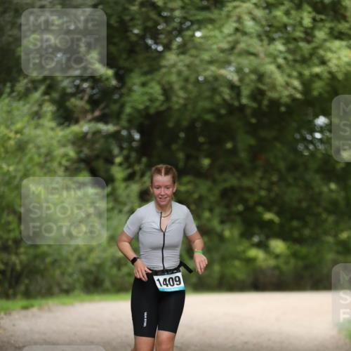 30.08.2026 - Elbe Triathlon Hamburg Antke Förster http://msf.ph/oto/10105846 30.08.2026 12:10:26 Laufen 1409 meine-sportfotos.de