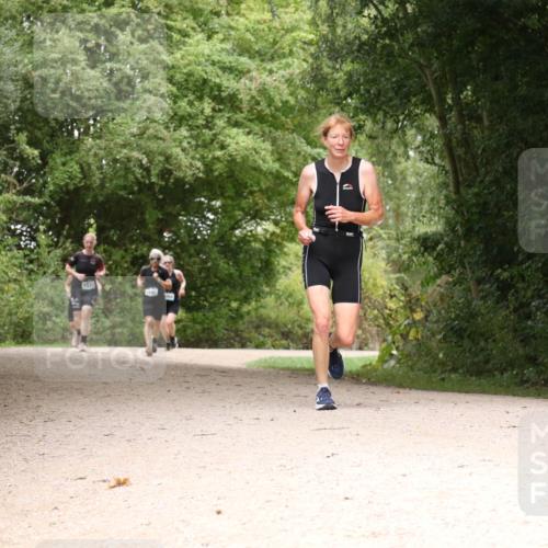 30.08.2026 - Elbe Triathlon Hamburg Antke Förster http://msf.ph/oto/10105851 30.08.2026 12:16:26 Laufen 1537 meine-sportfotos.de