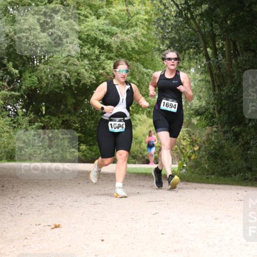 30.08.2026 - Elbe Triathlon Hamburg Antke Förster http://msf.ph/oto/10105871 30.08.2026 12:16:37 Laufen 1504, 1694 meine-sportfotos.de